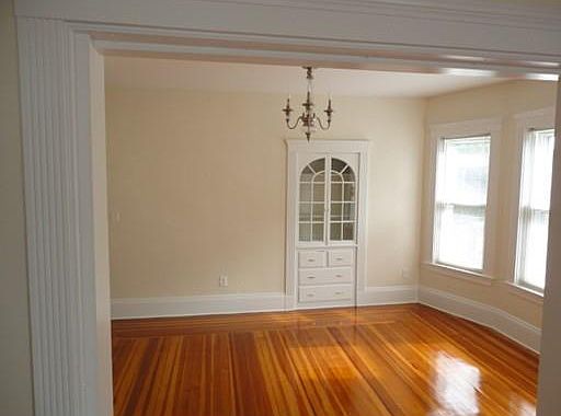 4th image of 10 Orlando Ave #2