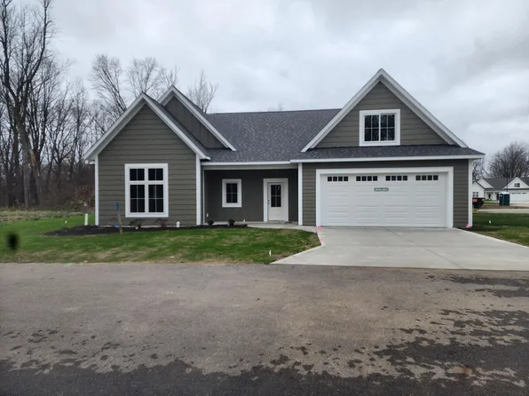 8147 Willa Springs Dr #10, Jenison, MI 49428