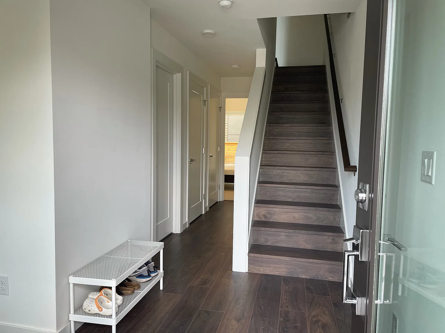 2 bed, 1300 sqft, $3,850 — Photo 1