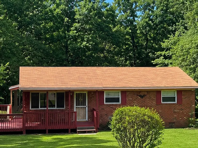 3494 Oakridge Rd — Photo 1