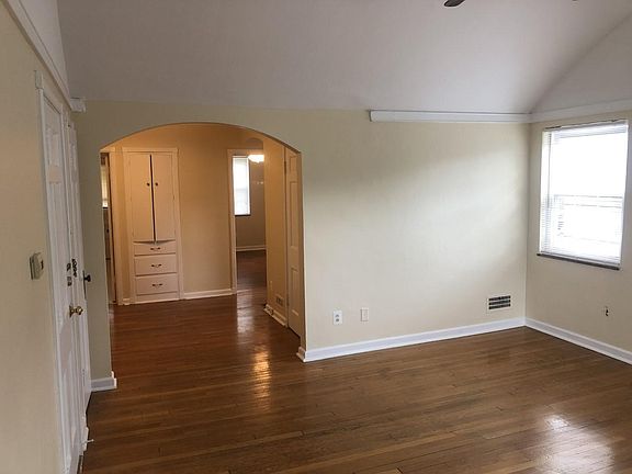 5th image of 1729 Elmwood Ave APT C