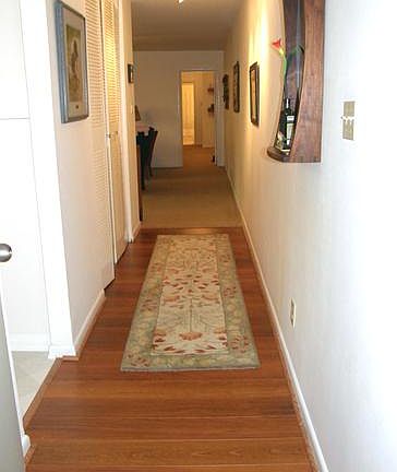 3rd image of 10606 Montrose Ave #10606