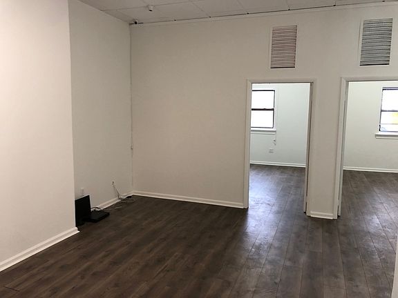3rd image of 25-06 31st St #1