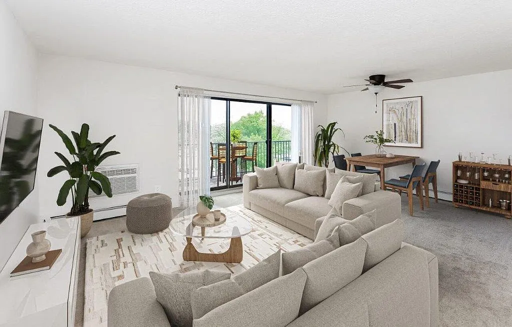 Lexington House Apartment Homes — Photo 3