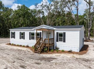 310 NE Weeping Willow Ln, Mayo, FL 32066