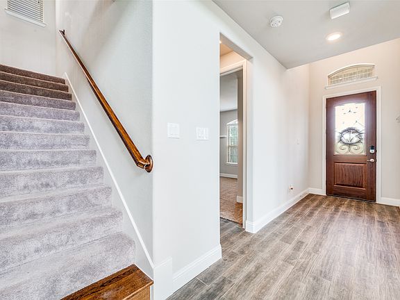 2nd image of 6117 Hall Rd