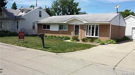 2nd image of 22467 Sunnydale St