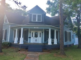 500 Lucas Ave, Palacios, TX 77465