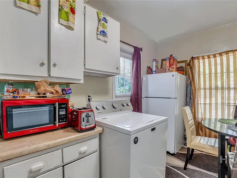 1313 E 55th St — Photo 33