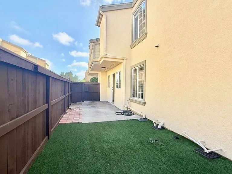 5402 Balboa Arms Dr #308 — Photo 22