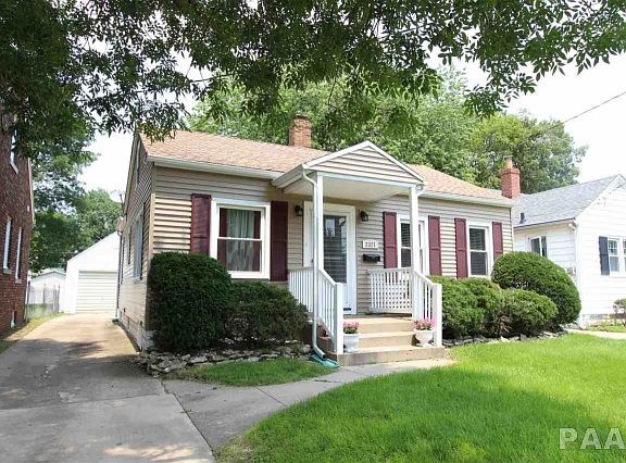 2nd image of 2321 W Callender Ave