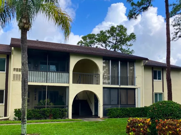3530 LAZY PINE Way #B-2, Greenacres, FL 33463