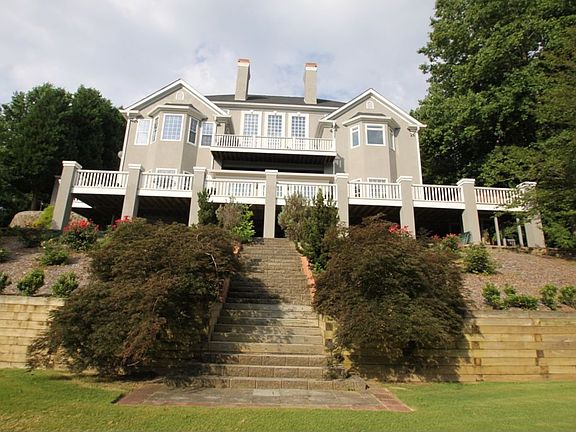 3 Story Outdoor Living