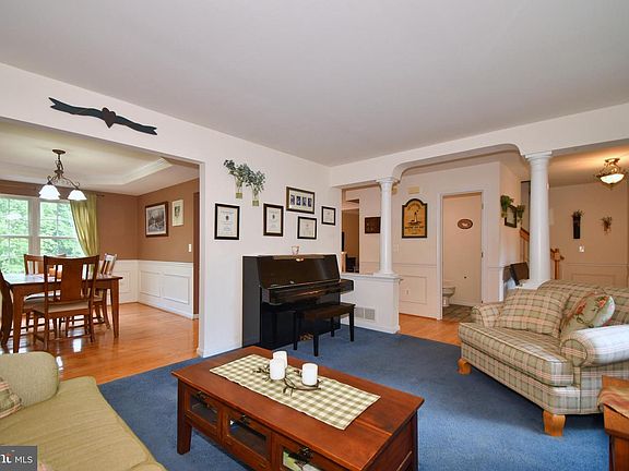 2nd image of 610 Baltimore St