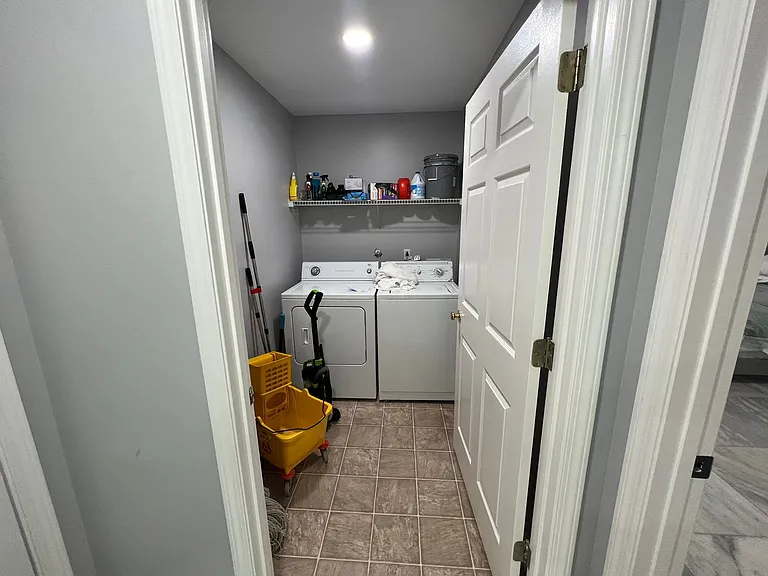 10120 Sunlight Dr — Photo 30