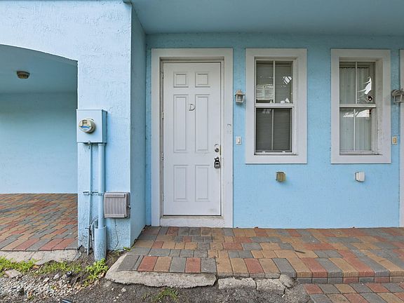 4th image of 1705 Johnson Street #D