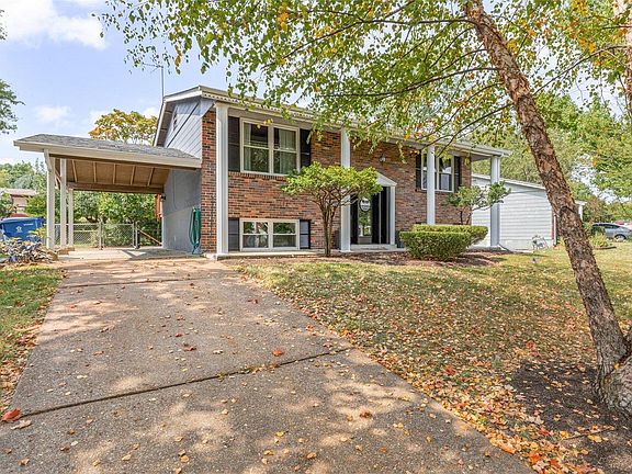 3rd image of 2467 Wesford Dr