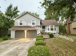 1017 S Kenwood St, Olathe, KS 66062