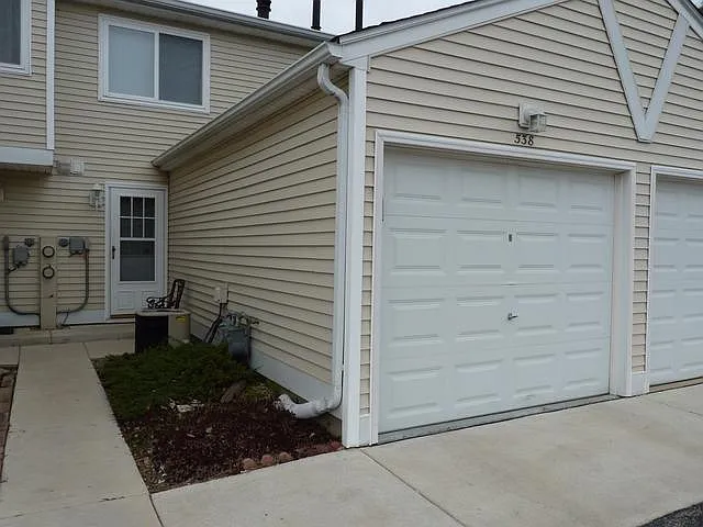 538 Meadow Green Ln photo 1