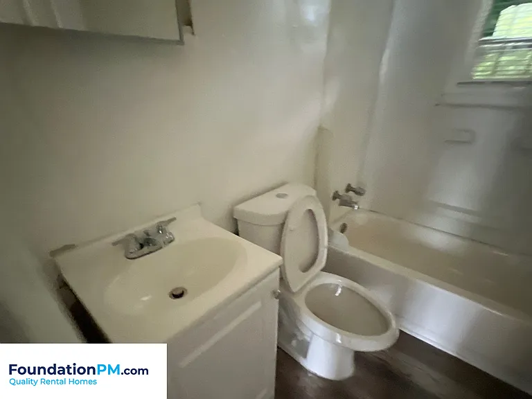 1277 Airways Blvd #2 — Photo 9