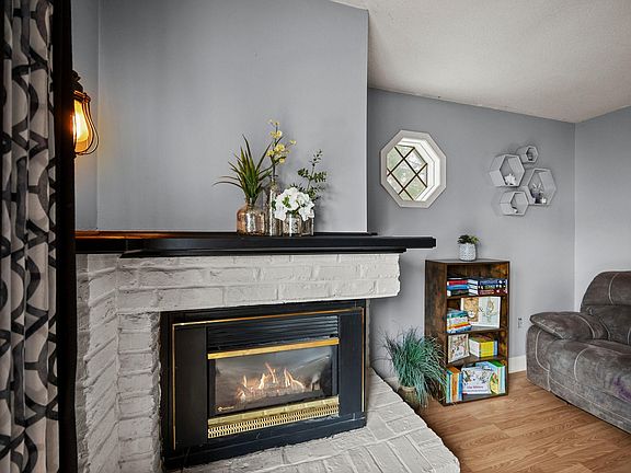 2nd image of 406 5th St NW