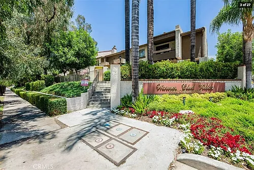 5800 Owensmouth Ave #7 Photo 1