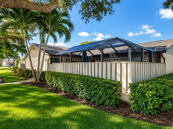 1433 Captains Walk #18A, Fort Pierce, FL 34950