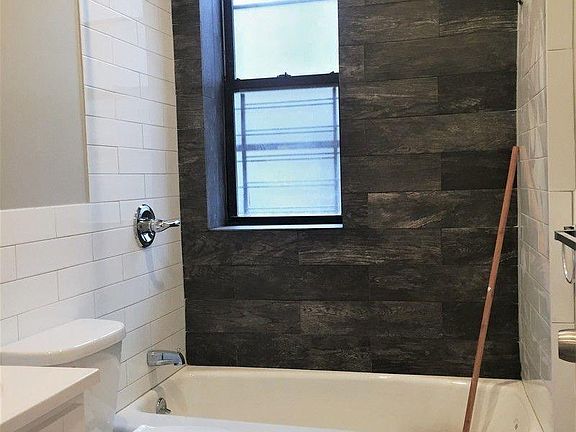 2nd image of 2401 Davidson Ave APT 3K