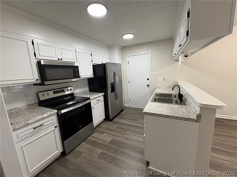 491 Oates Dr — Photo 6