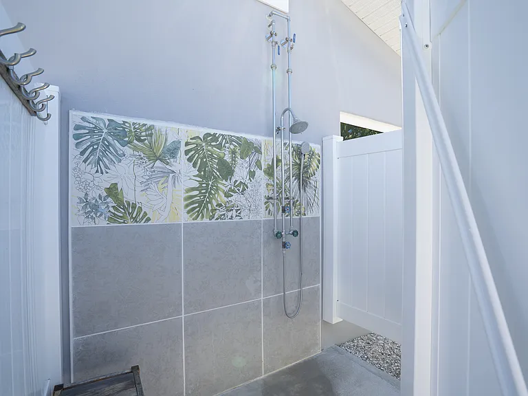 330 N Tessier Dr — Photo 46