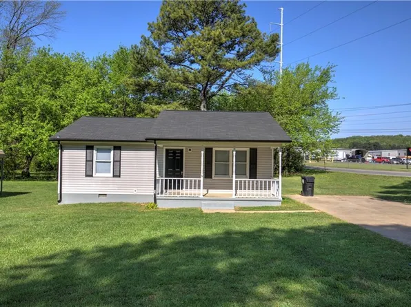 81 Seminole Rd NE, Cartersville, GA 30121