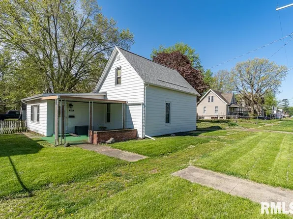 238 W Spruce St, Canton, IL 61520
