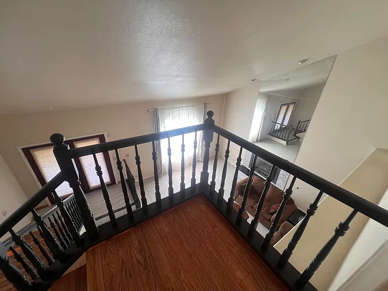28120 Avenida Maravilla — Photo 5