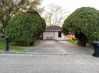 11902 Binghampton Dr, Houston, TX 77089