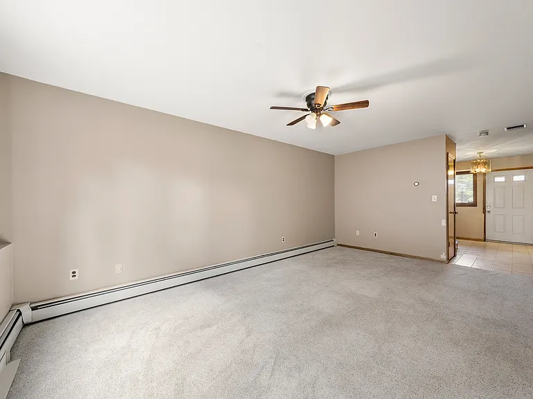 140 Allwood Rd #C — Photo 7