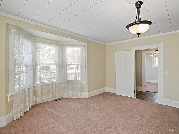 4th image of 822 E Laurel Street