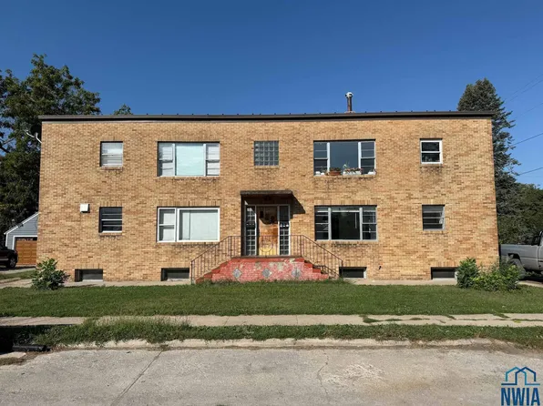 416 Michigan St, Storm Lake, IA 50588
