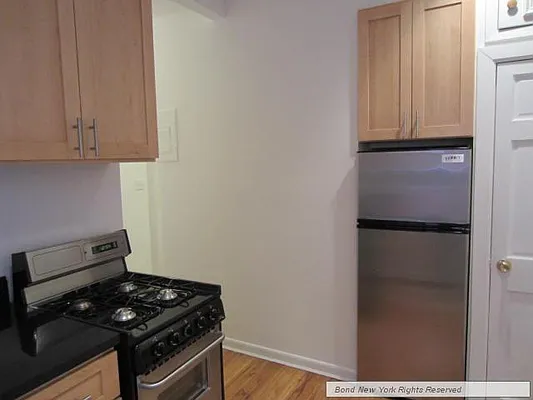 Rented by Bond New York | media 2