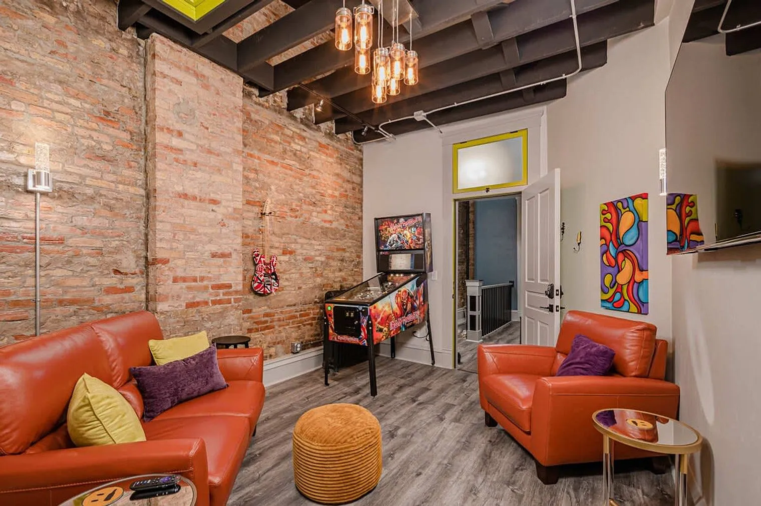 1 bed, 1.0 bath, 699 sqft, $2,617 — Photo 1