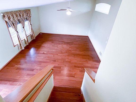 4th image of 3817 64th Ave NE