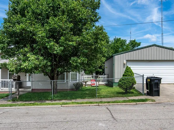 710 Charleston St, Harrisburg, IL 62946