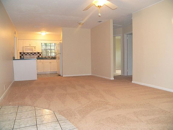 3rd image of 310 Papaya Dr