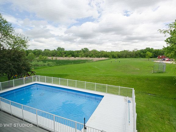 3rd image of 2045 Valley Creek Dr