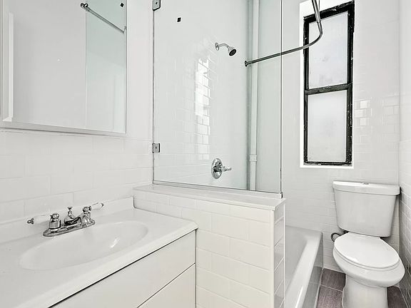 4th image of 478 W 158th St APT 3