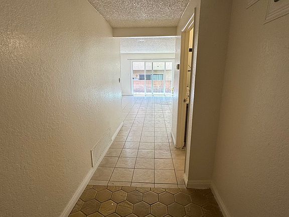 2nd image of 703 W Bagnall St