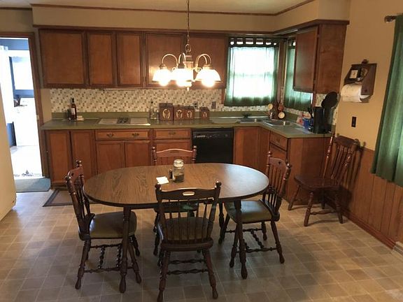 4th image of 6589 Foster Dr
