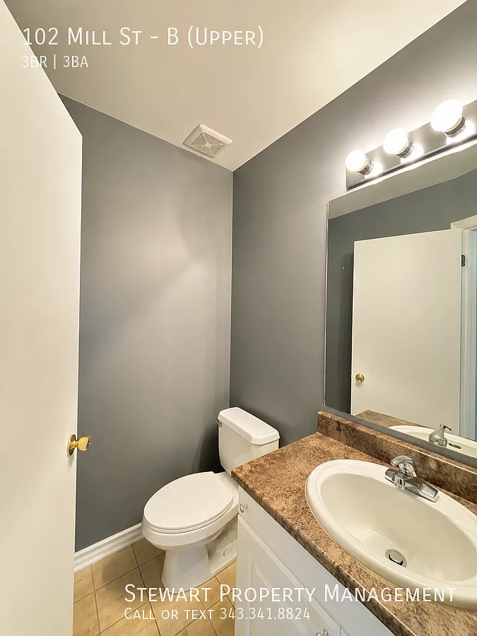3 bed, 2.5 bath, $2,400 — Photo 2
