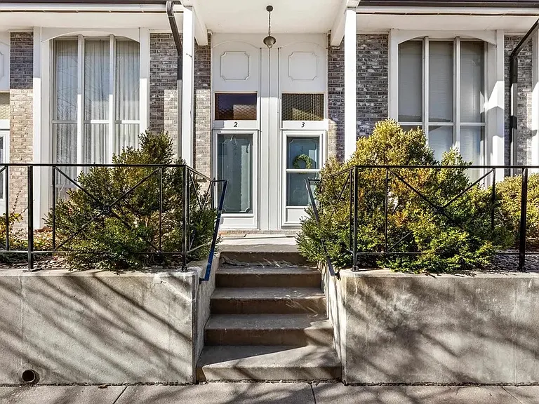 725 N Stackman Dr #3 — Photo 1