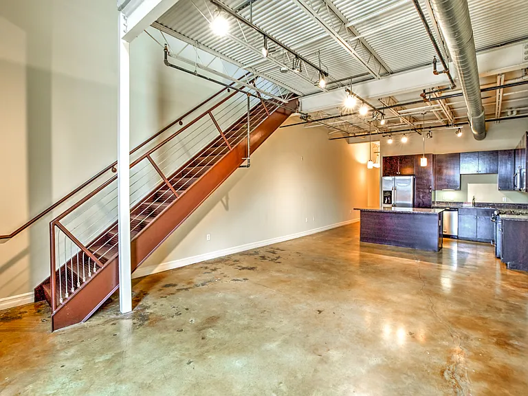 City View Lofts — Photo 18
