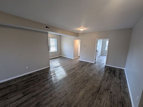 2nd image of 5572 Clemens Ave #3E